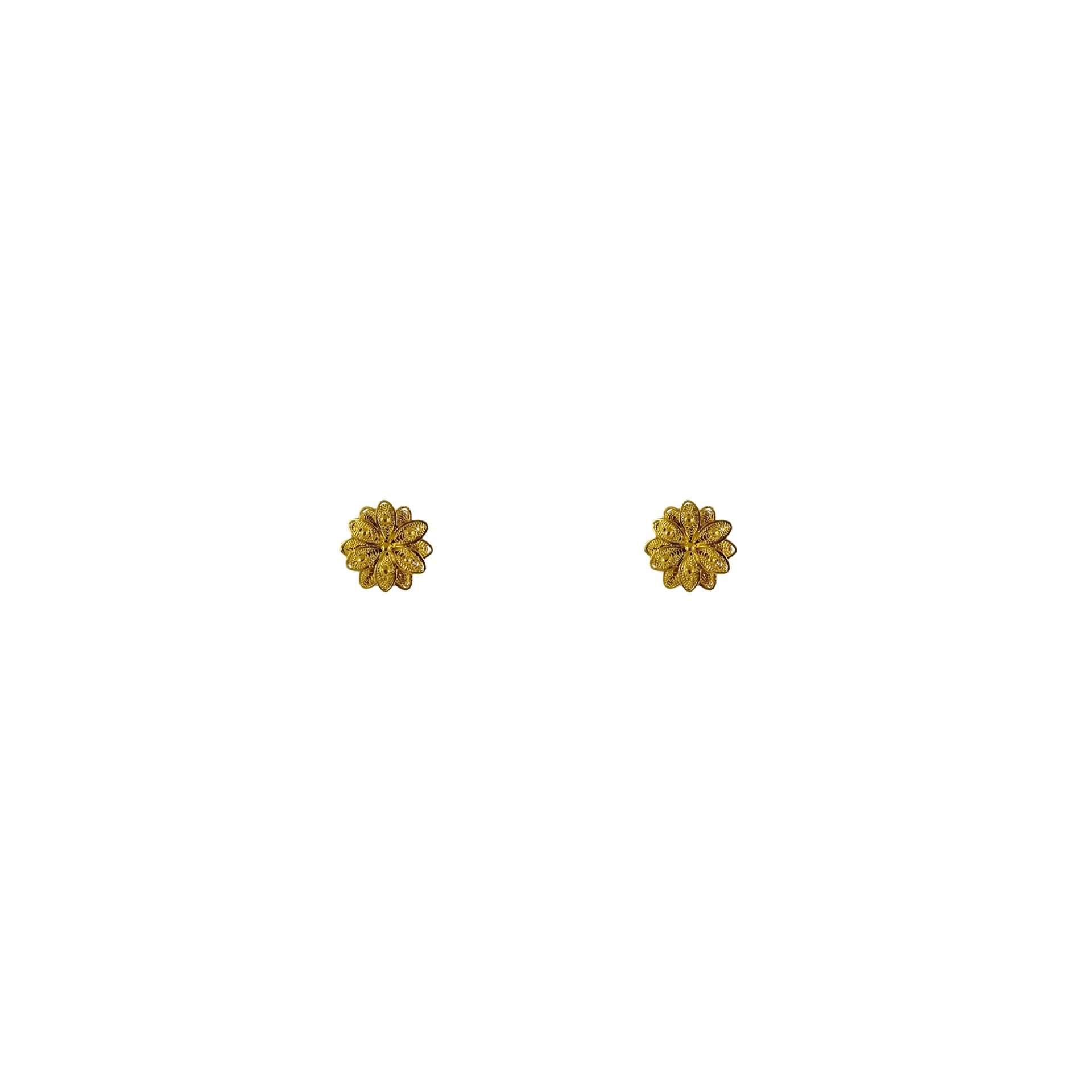 Aros de oro amarillo filigrana modelo flor con petalos dobles