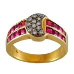 Anillo de oro combinado italiano diseño luna con rubíes y brillantes (24 puntos)