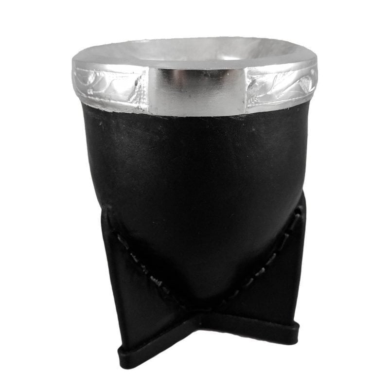 Matero de cuero con detalles en plata modelo chimarrao
