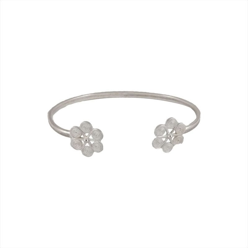 Esclava de plata filigrana con diseño de flores redondeadas