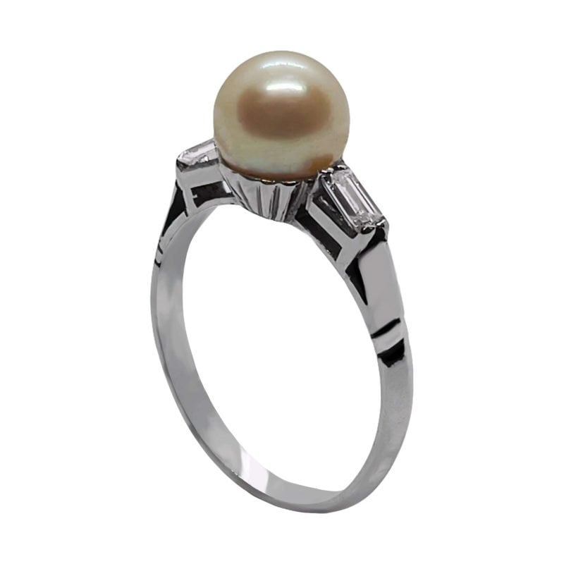 Anillo de oro blanco italiano con brillantes y perla cultivada