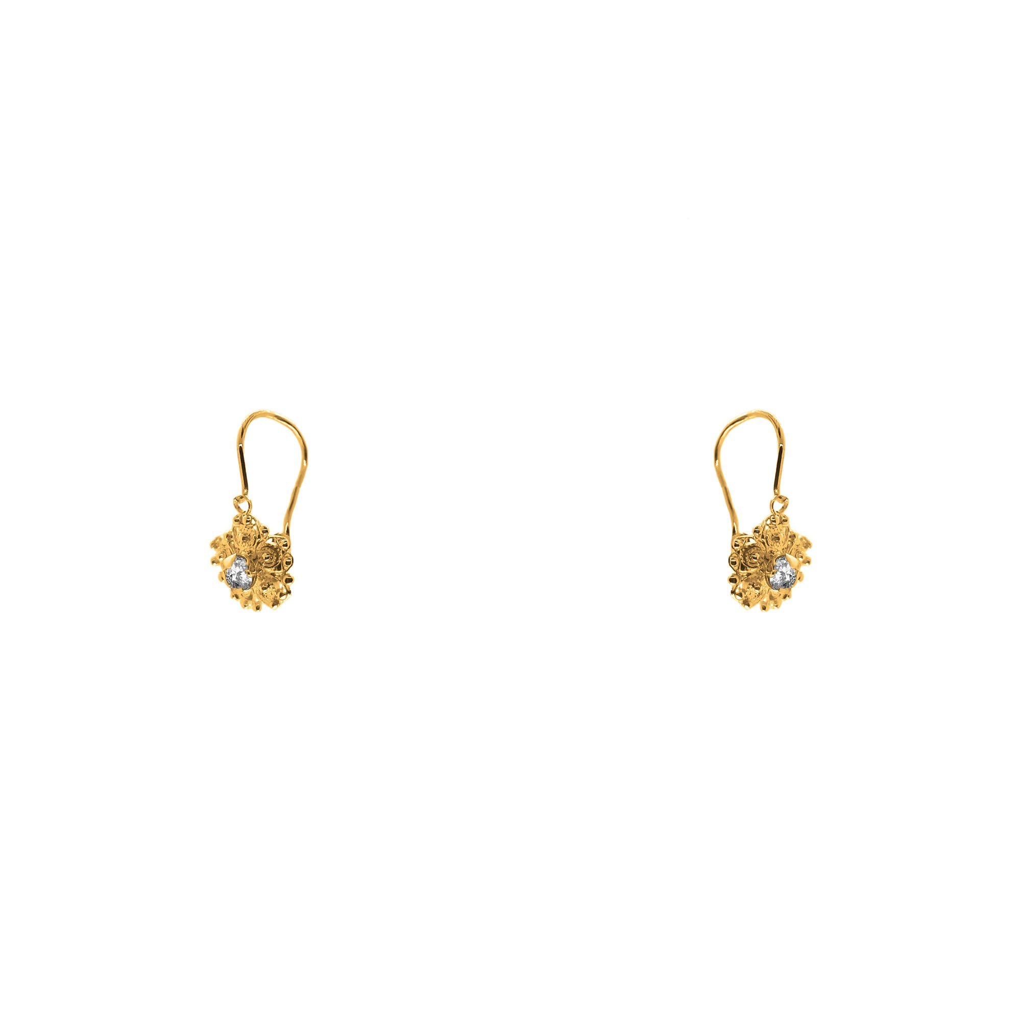 Aros de oro amarillo filigrana con diseño de flor de guayaba colgante y circones