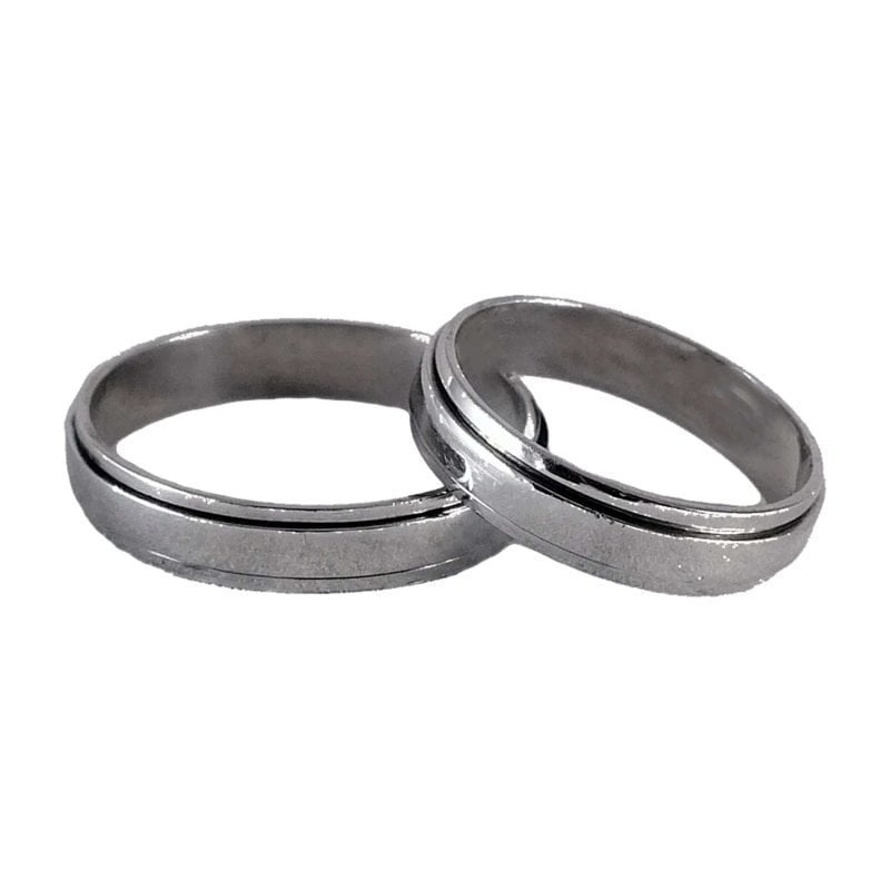 Par de alianzas de oro blanco modelo dos capas liso