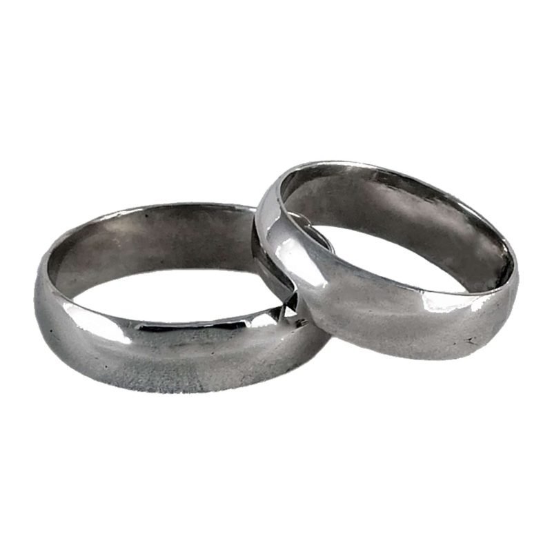 Par de alianzas de oro blanco modelo clásico