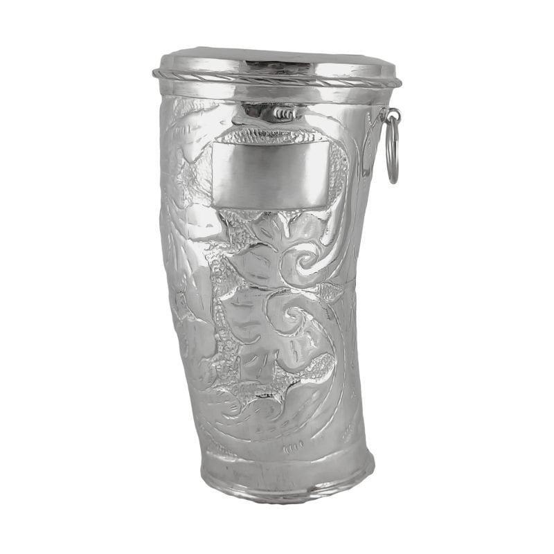 Guampa de plata maciza con diseño