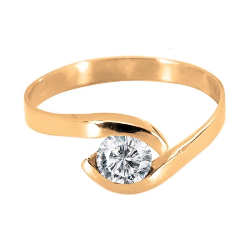 Solitario de oro amarillo con diseño cruzado y piedra central