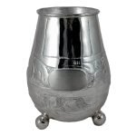 Matero forrado en plata con dibujado simple