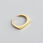 Anillo ajustable de plata italiana con enchapado en oro modelo sello fino