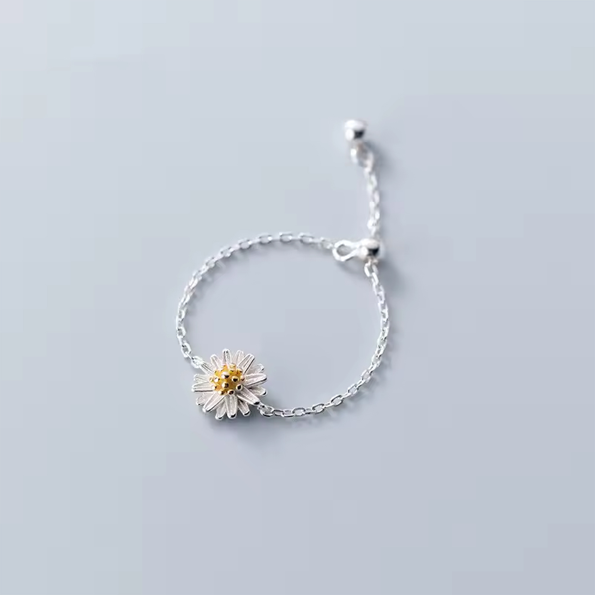 Anillo de cadena ajustable de plata italiana con enchapado en oro y diseño de margarita