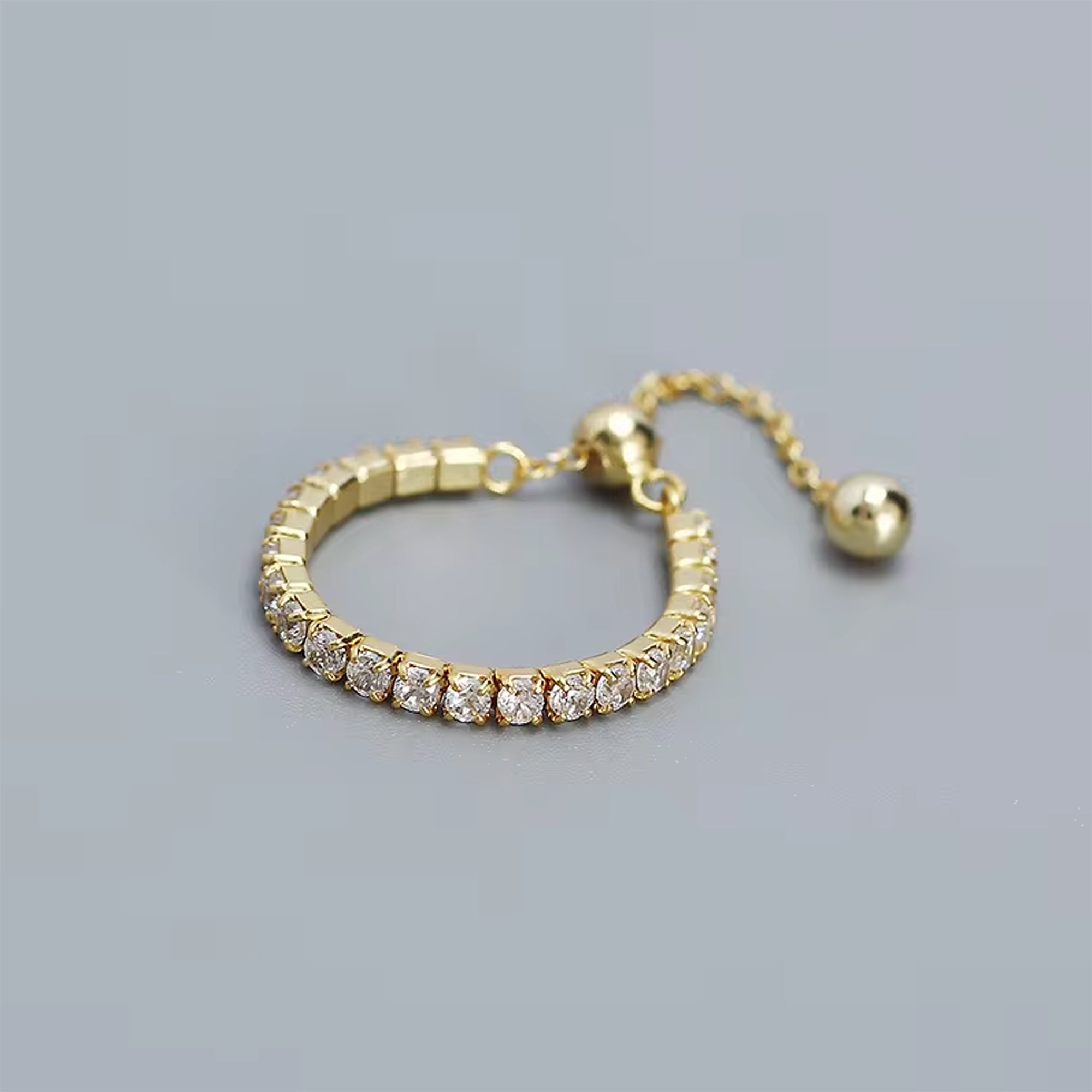 Anillo ajustable tipo cadena de plata enchapada con circones