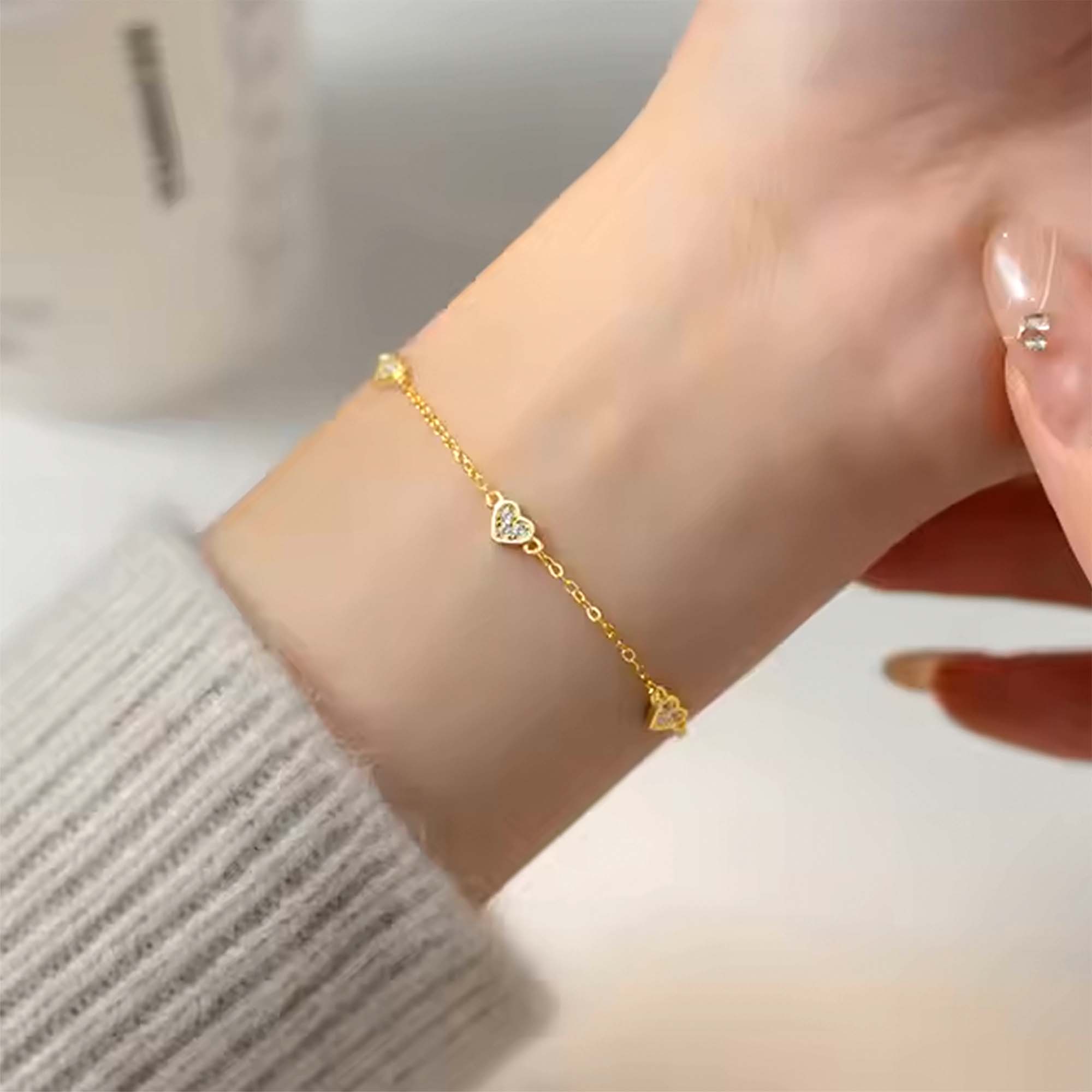 Pulsera de plata italiana con enchapado en oro y corazones con circones