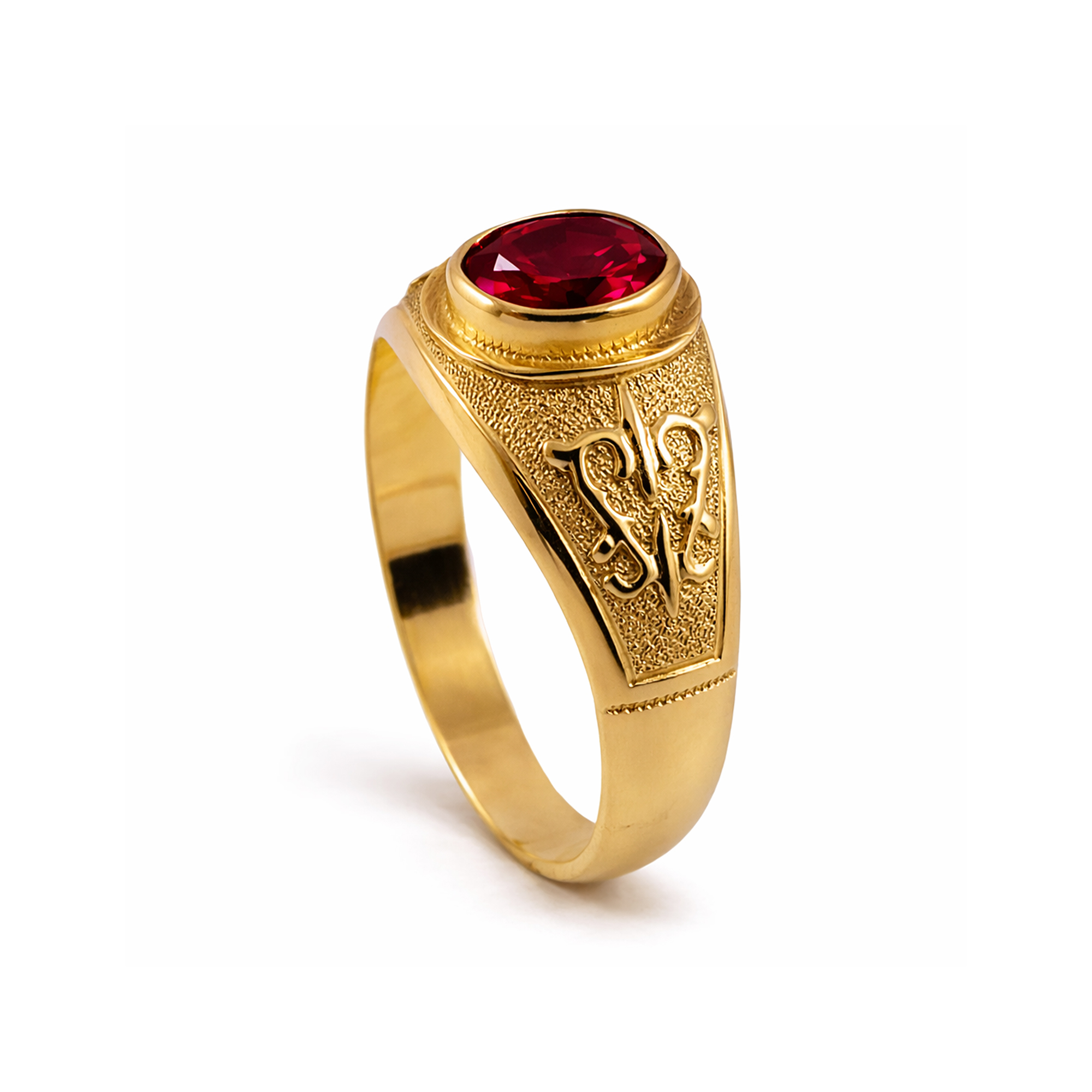 Anillo carretón de oro amarillo nacional con circón rojo ovalado